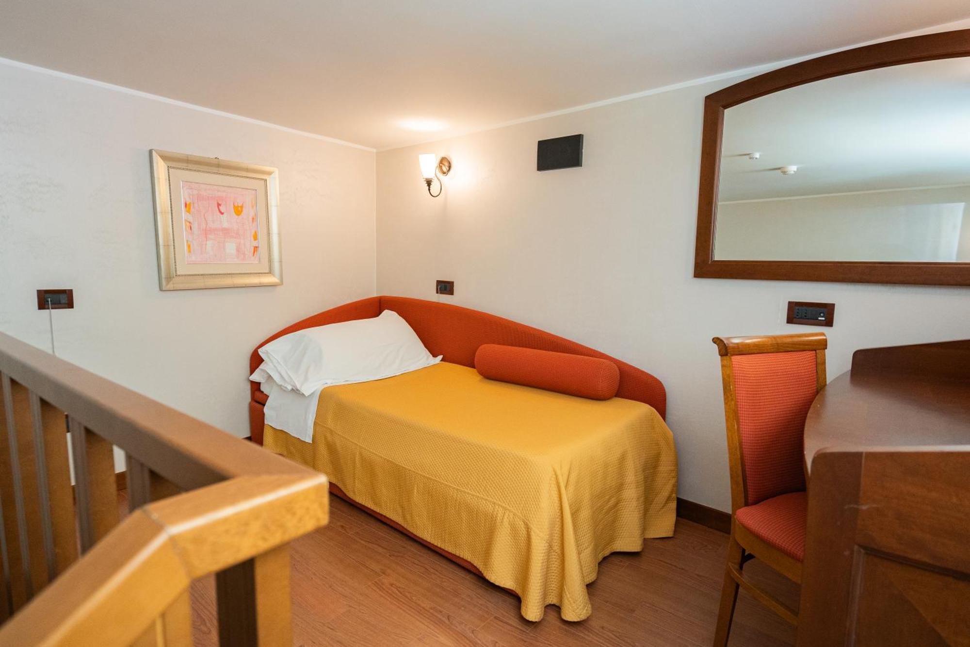 Art Santa Lucia Hotel 4*